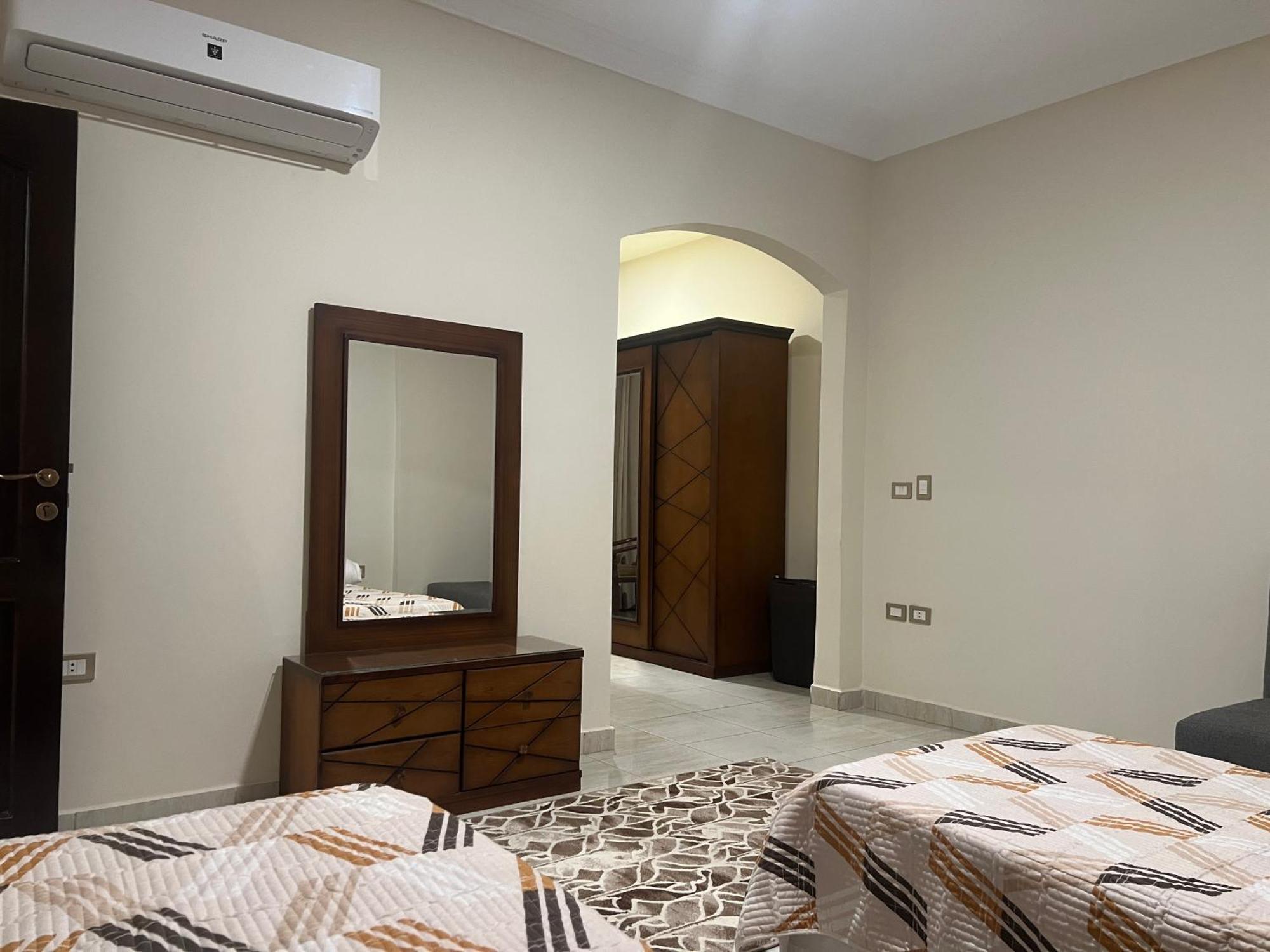 Luxury Apartments Beside Mall Of Arabia And Dar Al-Fouad Hospital - Families Only- No Alcoholic Beverages 6th of October City المظهر الخارجي الصورة