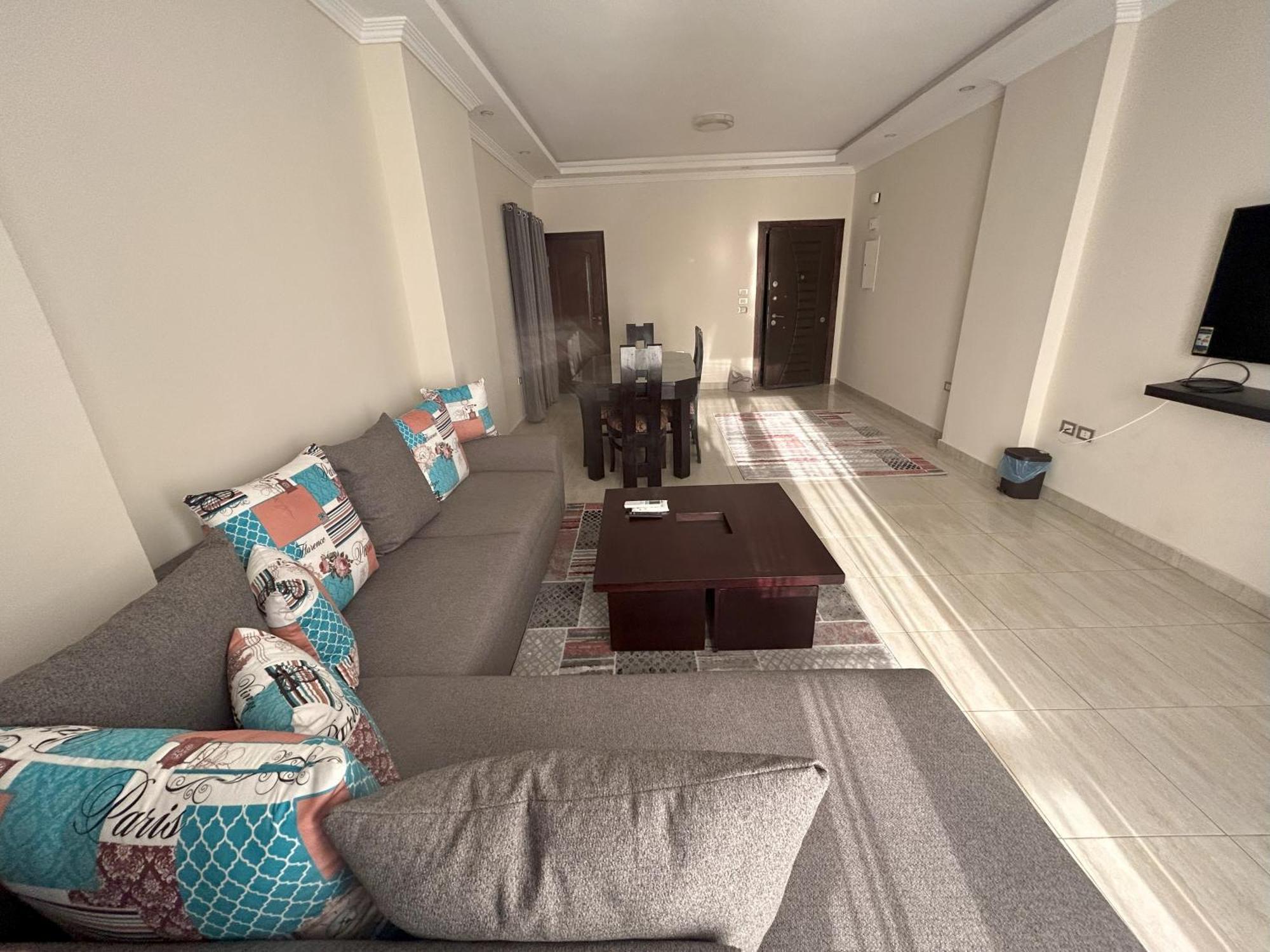 Luxury Apartments Beside Mall Of Arabia And Dar Al-Fouad Hospital - Families Only- No Alcoholic Beverages 6th of October City المظهر الخارجي الصورة